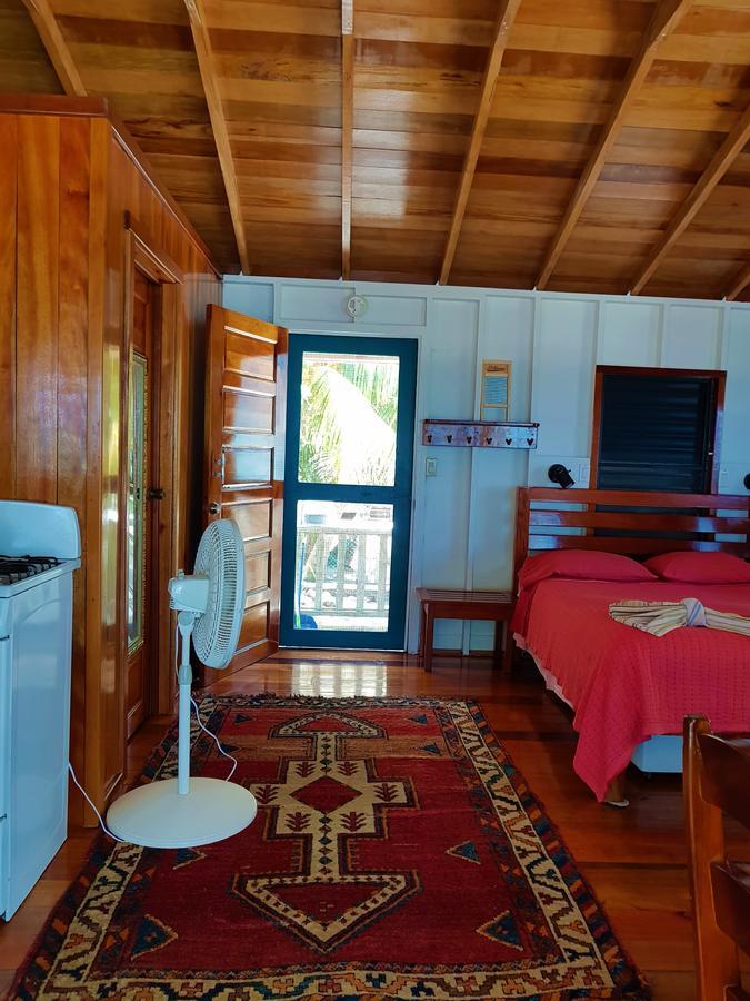 Villa Carolyn'S House à Caye Caulker Extérieur photo