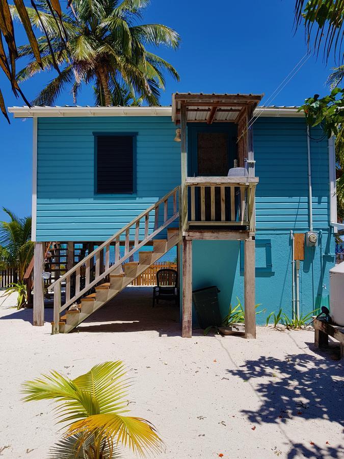 Villa Carolyn'S House à Caye Caulker Extérieur photo